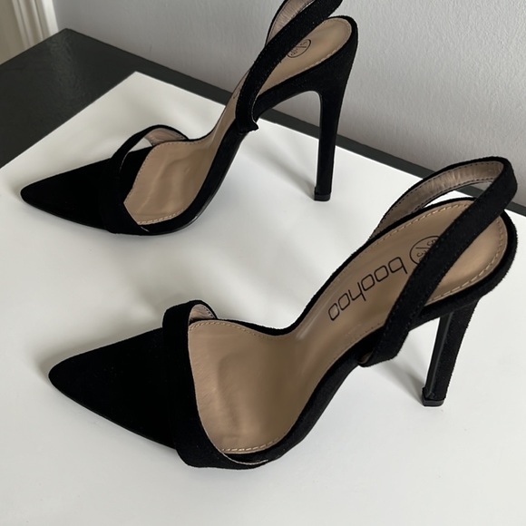 Boo Hoo Black Strappy Heels - Size 8! - Picture 2 of 3